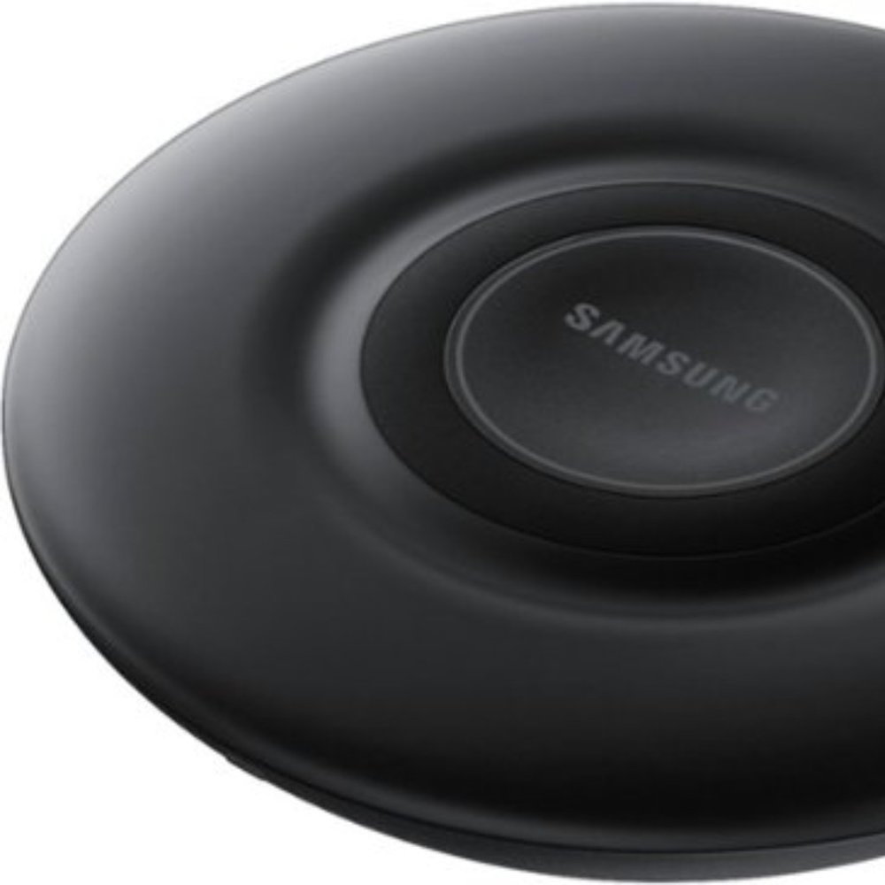 SAMSUNG WIRELESS CHARGING PAD